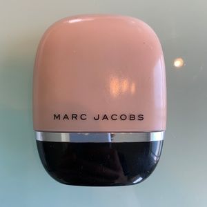 Marc Jacobs Shameless Foundation in R300
